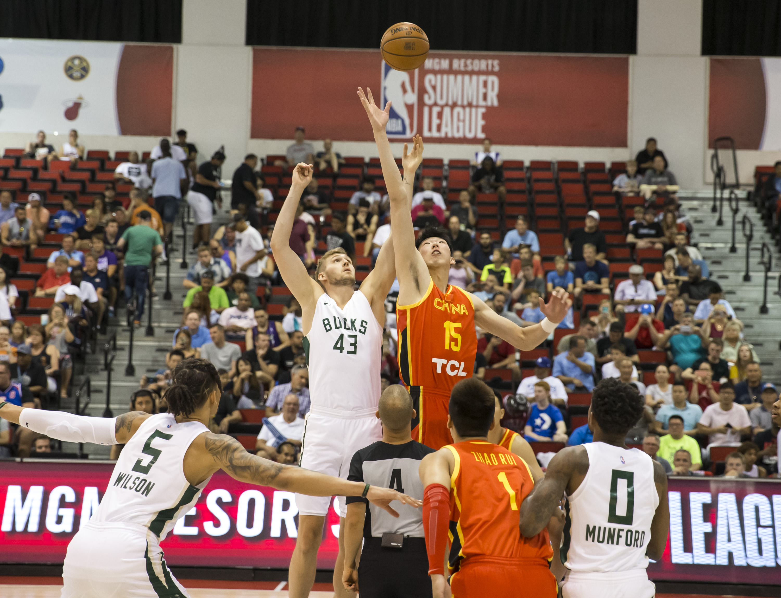 在场上的表 在场上的表